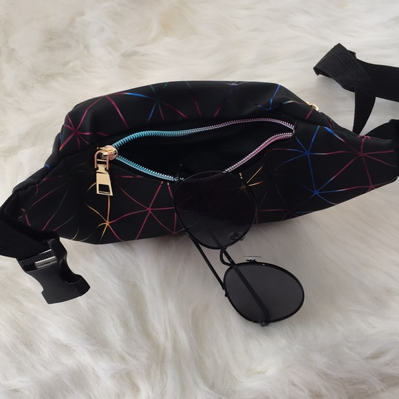 *Last One Left* Holographic Fanny Pack - Picture 2 of 5